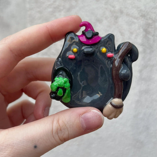 Salem | Worry Stone